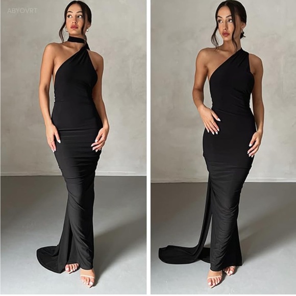 Dresses & Skirts - Elegant Black One-Shoulder Dress
